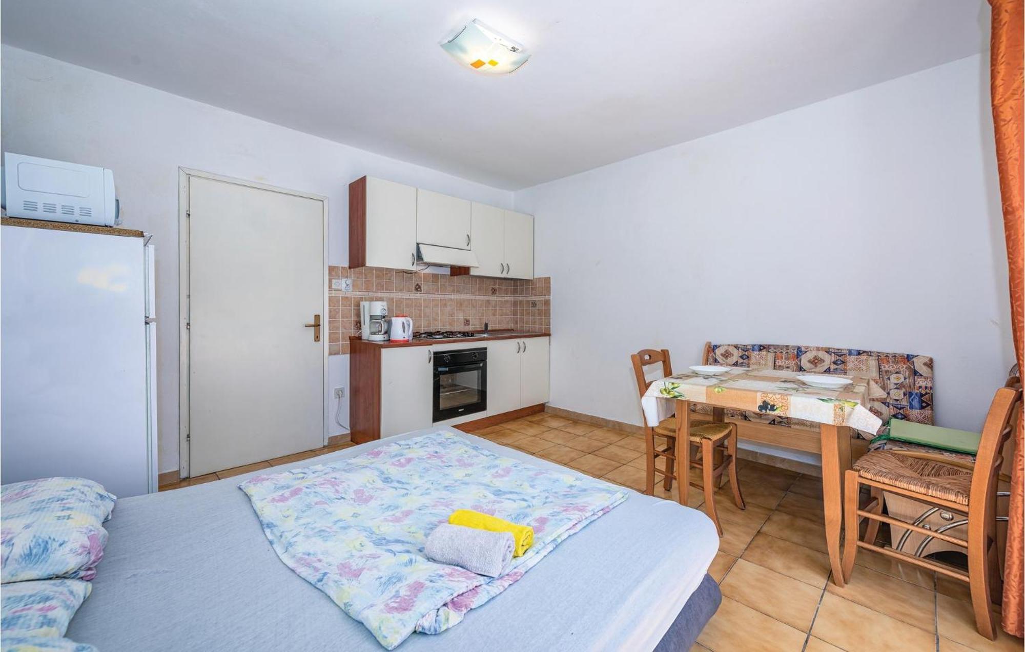 Amazing Apartment In Rovinj With Wifi 外观 照片