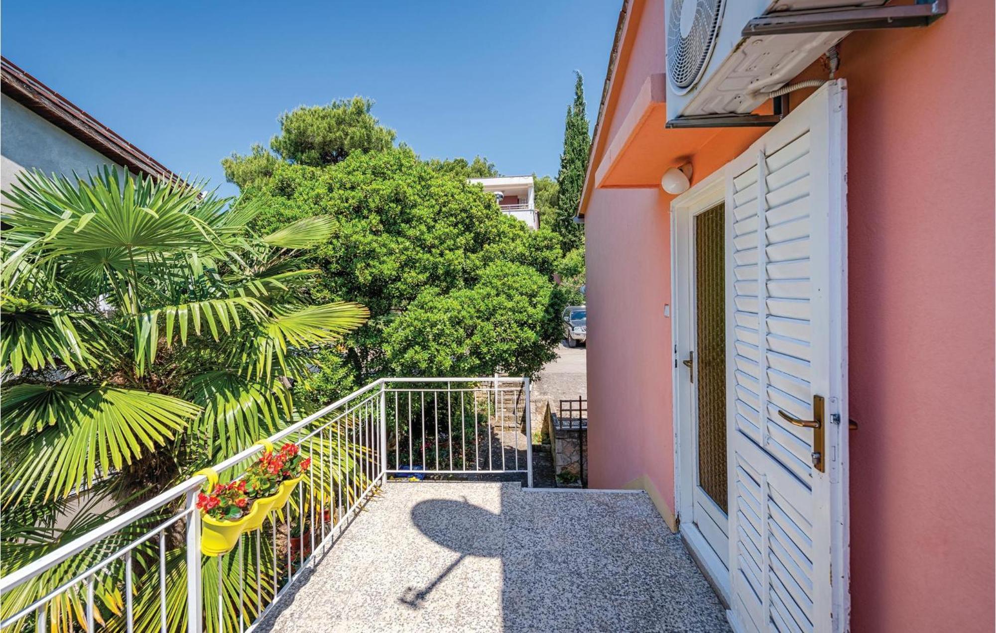 Amazing Apartment In Rovinj With Wifi 外观 照片